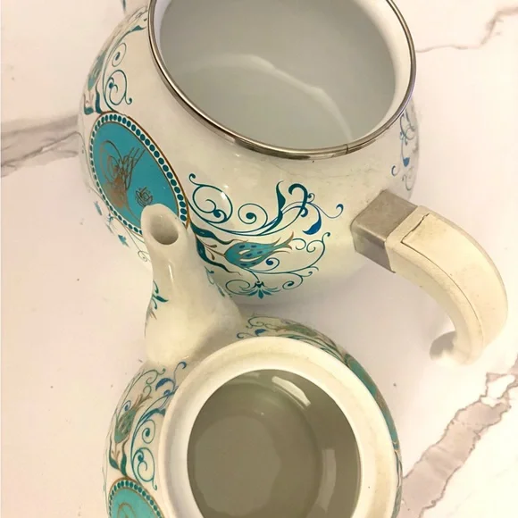 Alya White and Black Porcelain Plate